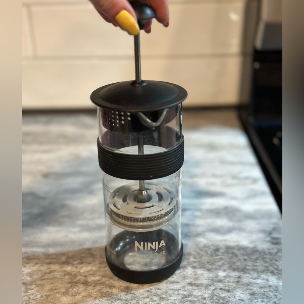 Ninja Glass Coffee Bar Easy Milk Frother